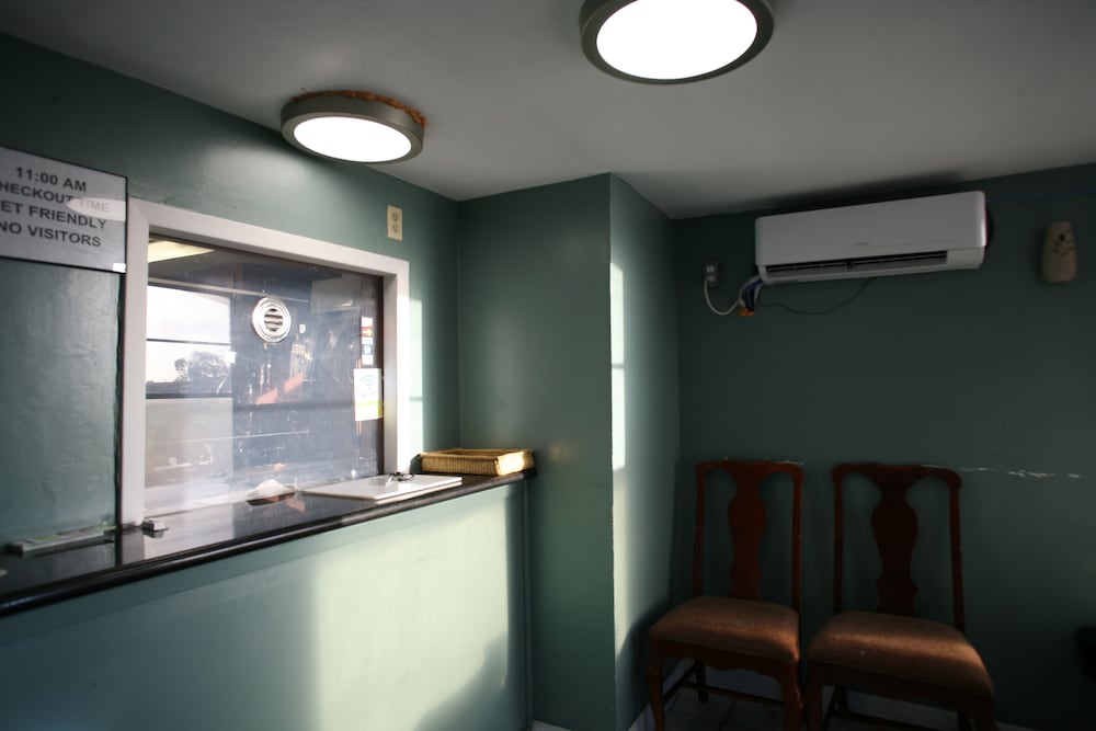 Royal Inn 5/43
