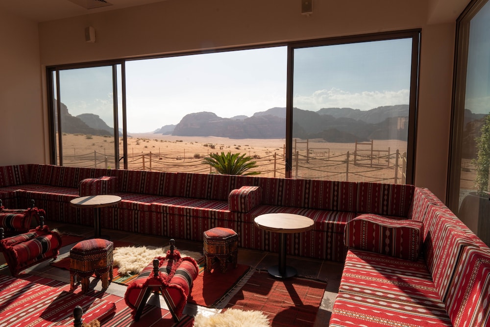 Valley Resort 30/48