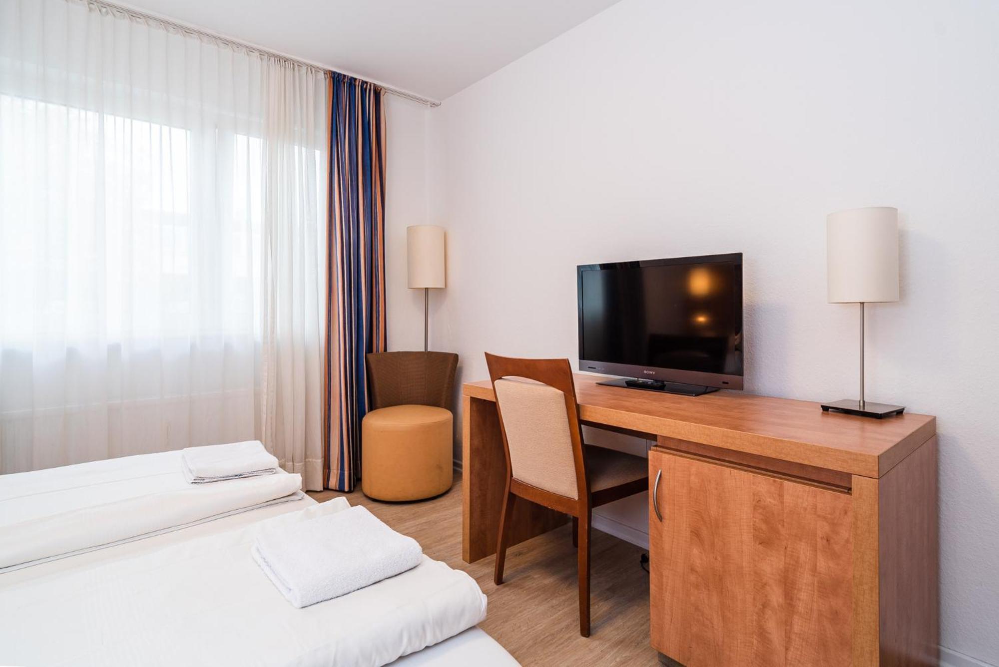 G & L Hotel Dortmund 19/30