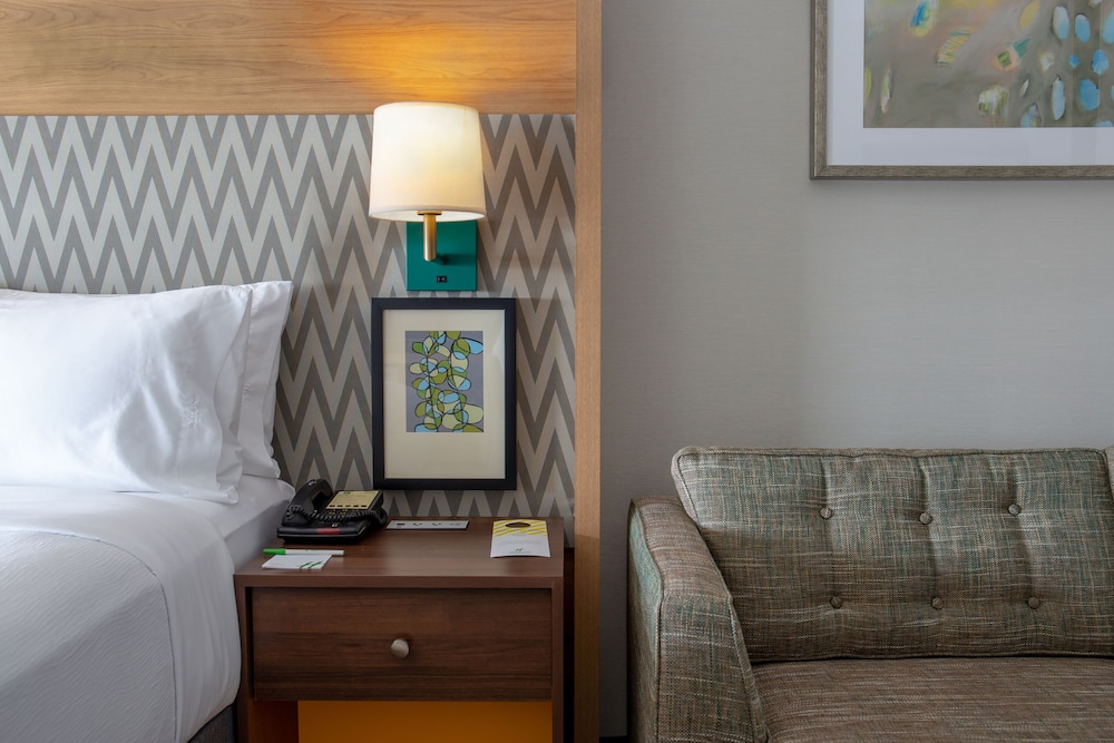 Holiday Inn Toledo-Maumee(I-80/90) 23/58