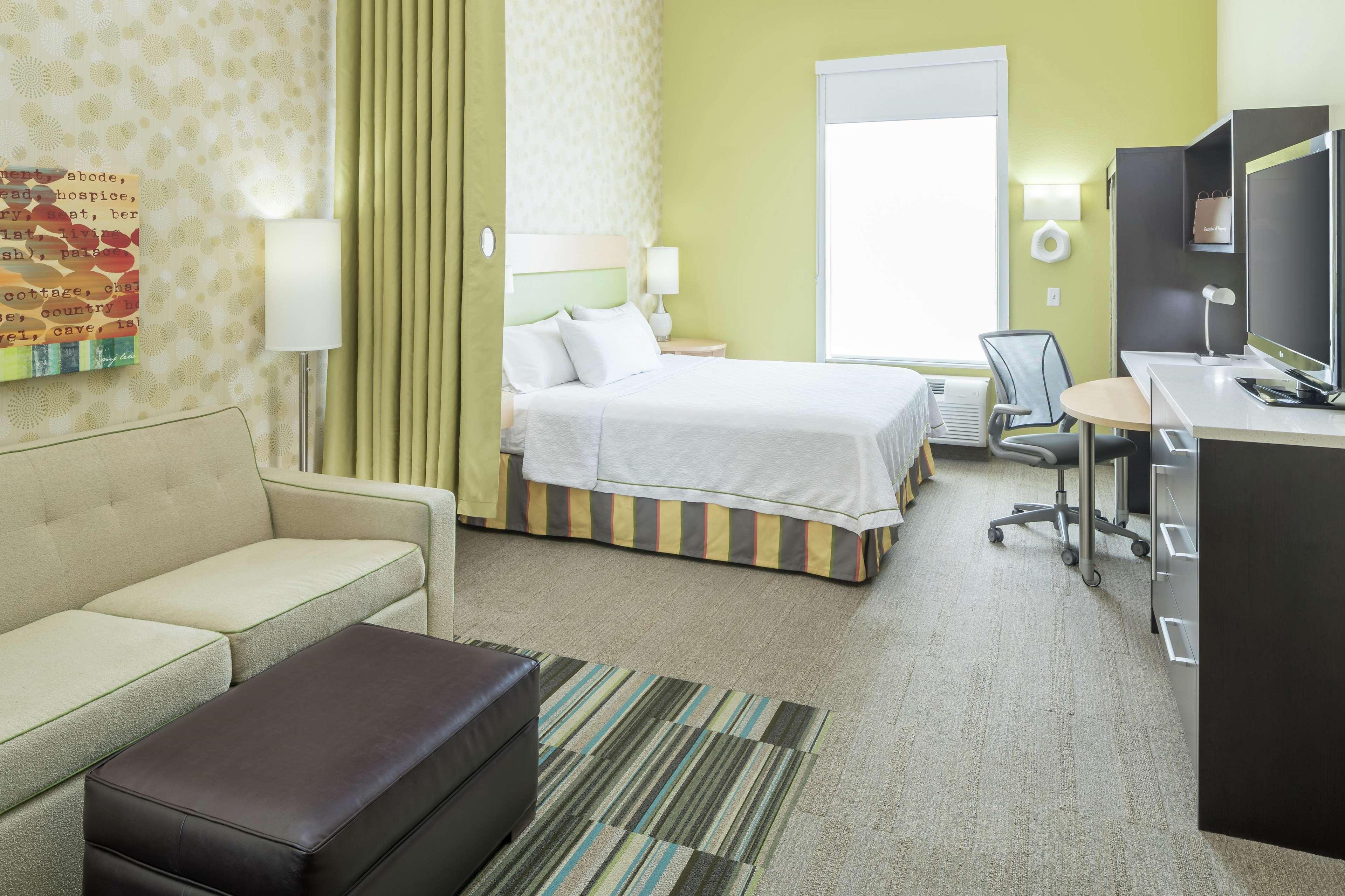 STUDIO, SUITE, KING BED, ACCESSIBLE