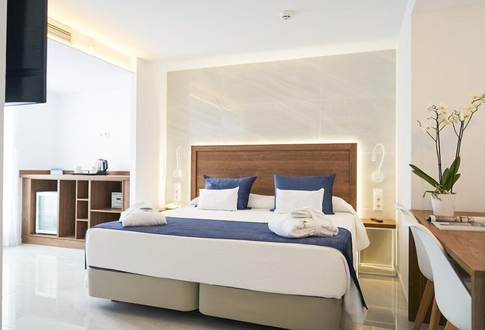 El Puerto Ibiza Hotel Spa 17/80