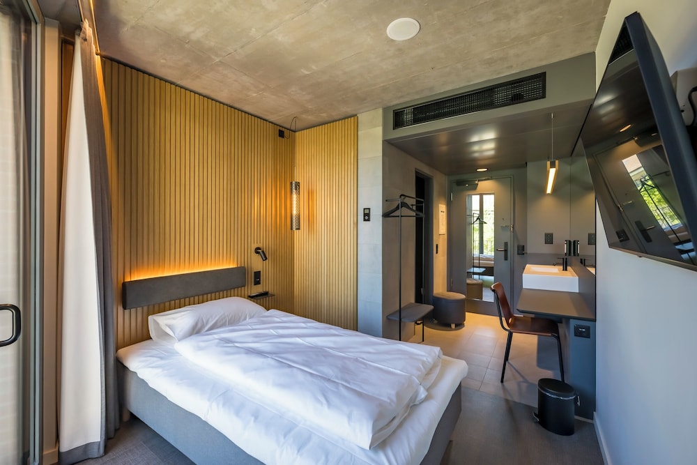 Zleep Hotel Zurich - Kloten 7/25