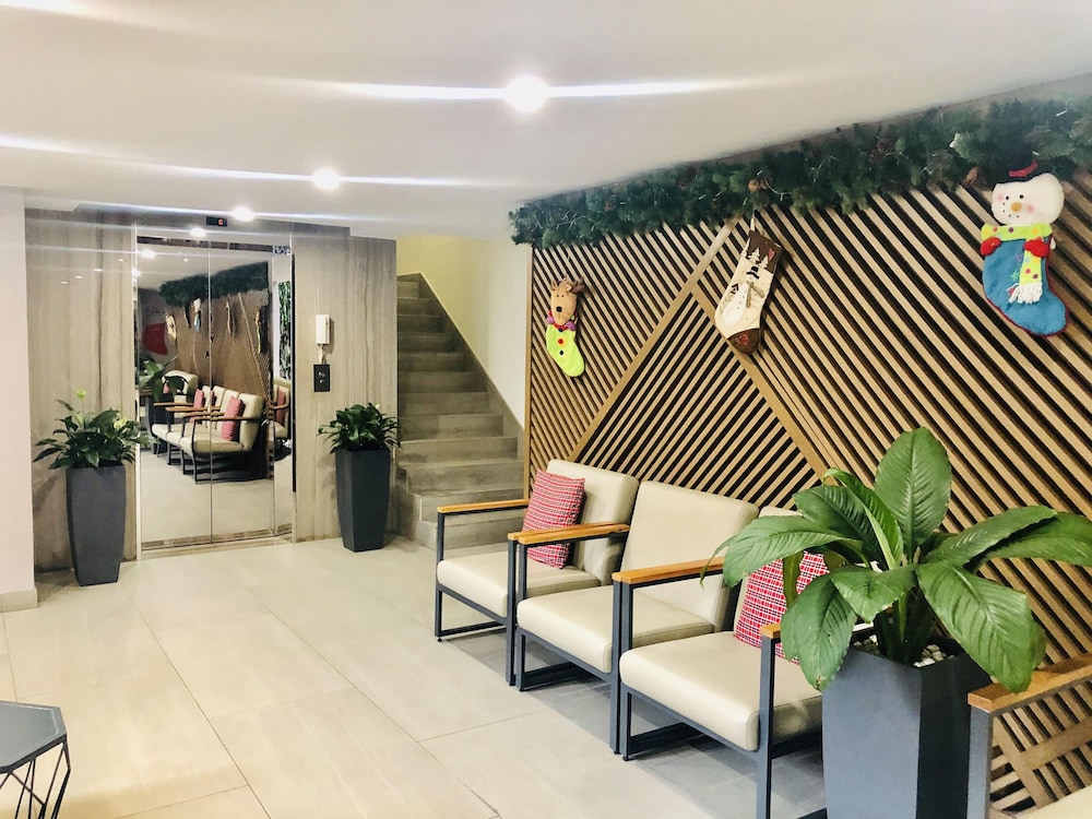 Royal Dragon Boutique Hotel 43/59