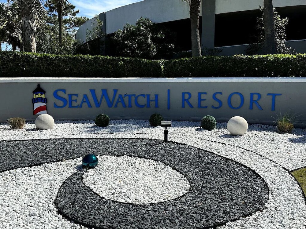 Sea Watch Resort 72/77