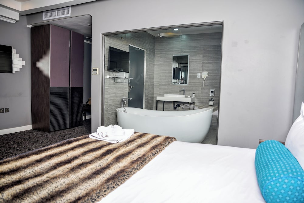 Staywell Hotels 20/34