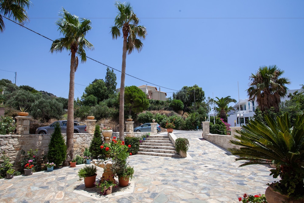 Porto Plakias and Spa Hotel 51/63