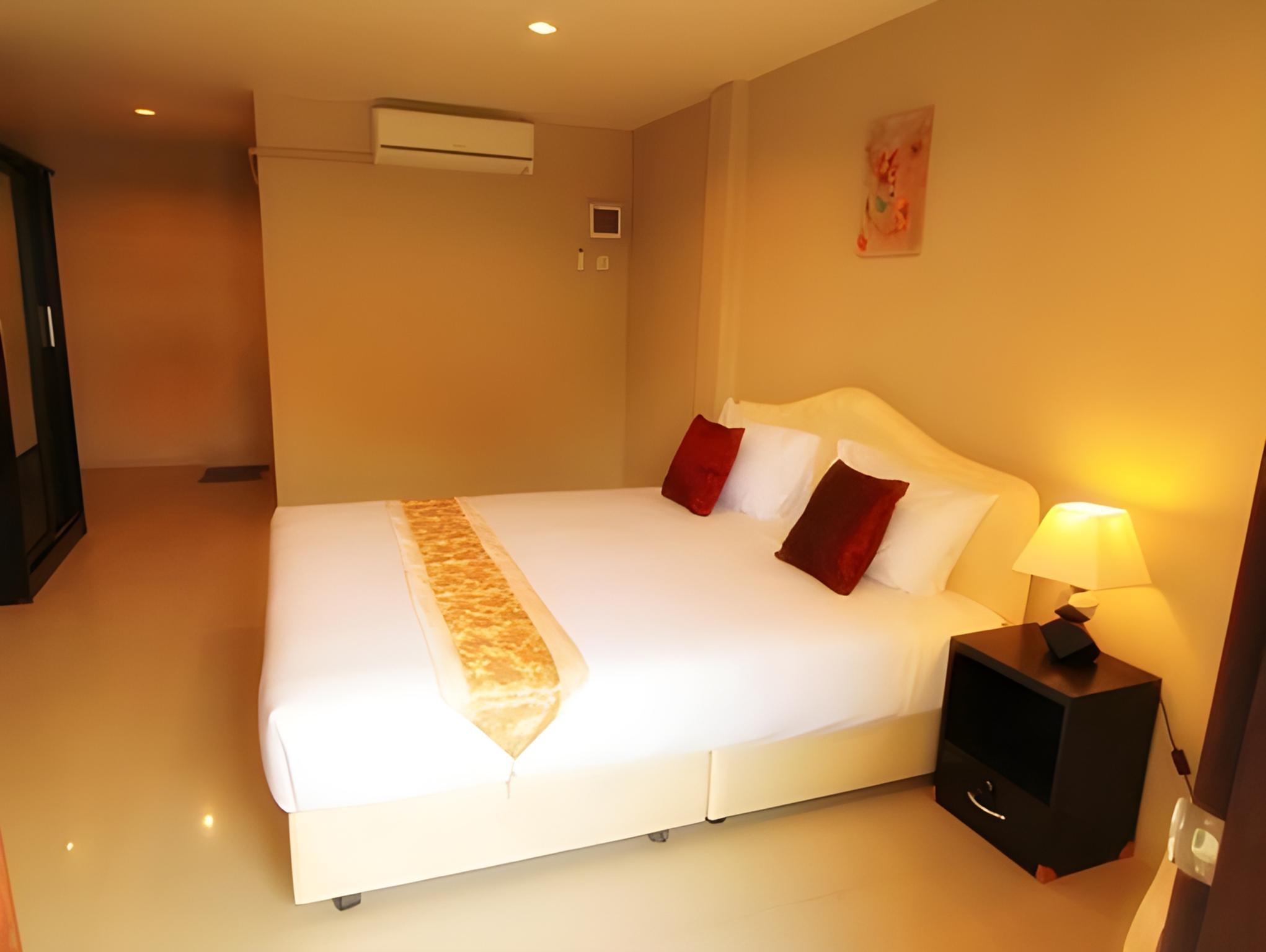 STANDARD, DOUBLE BED
