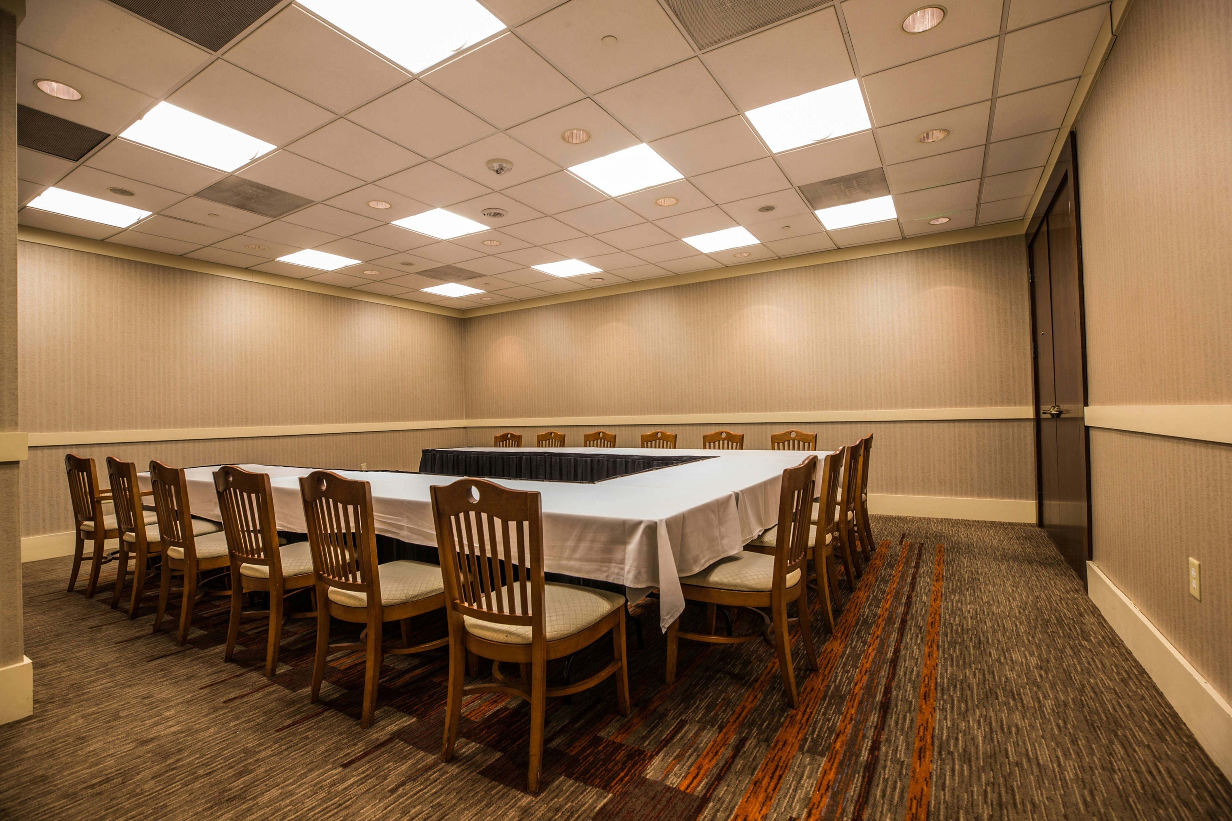 Delta Hotels by Marriott Baltimore North 11/17