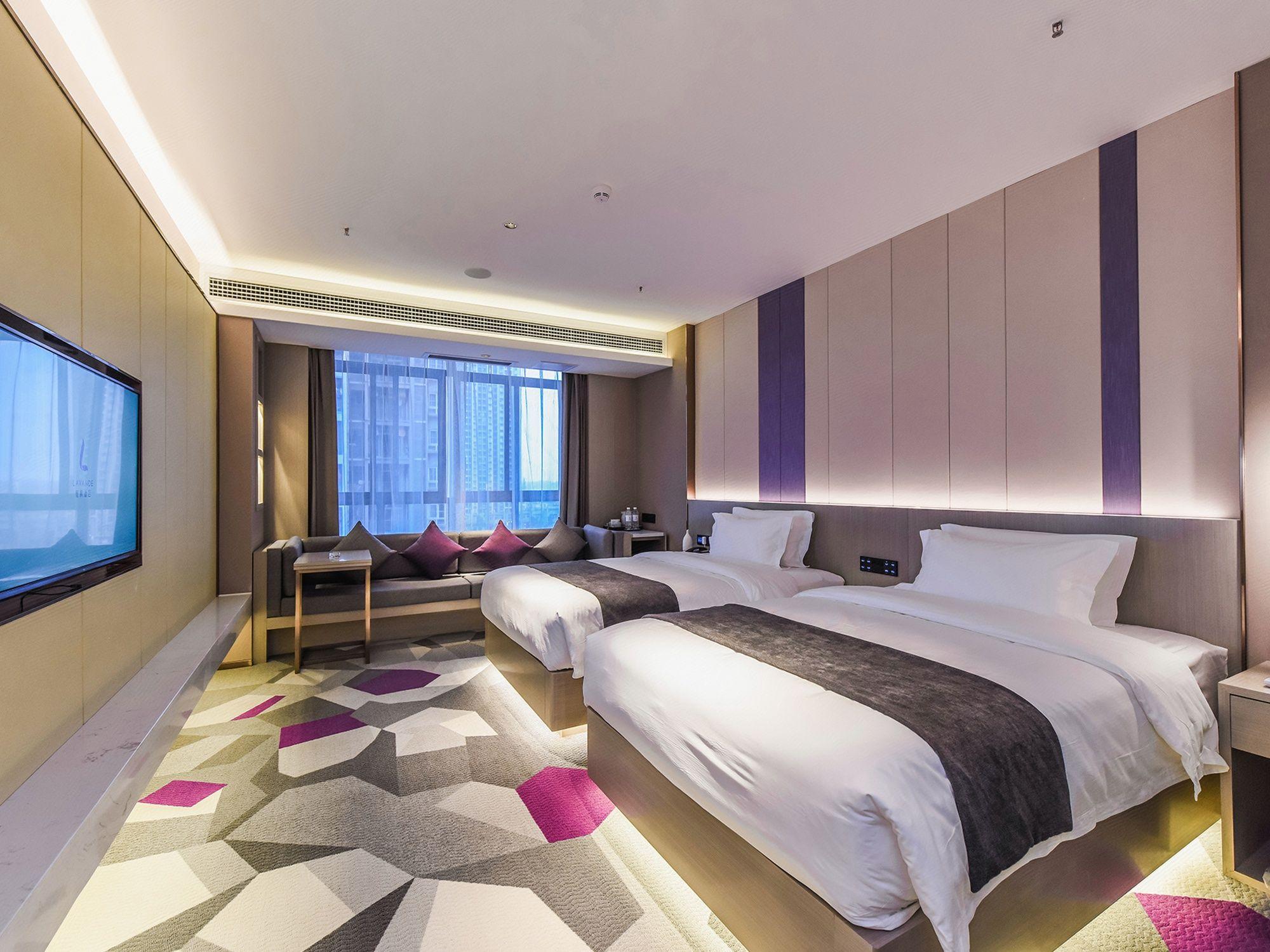 Lifeng Hotel (Chongqing Bishan Light Rail Station Store) 16/31