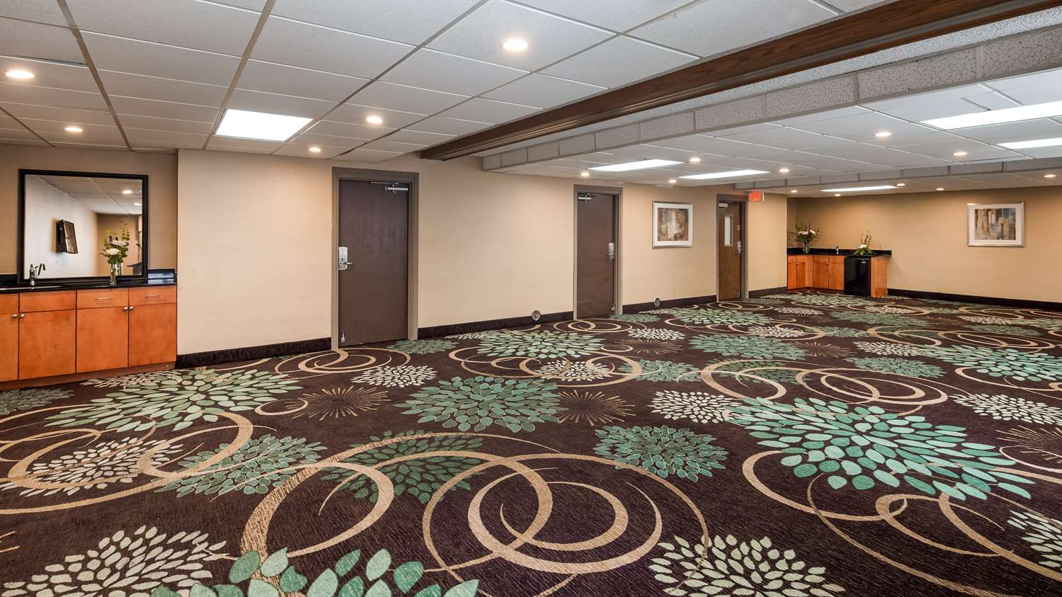 Best Western Detroit Livonia 37/42