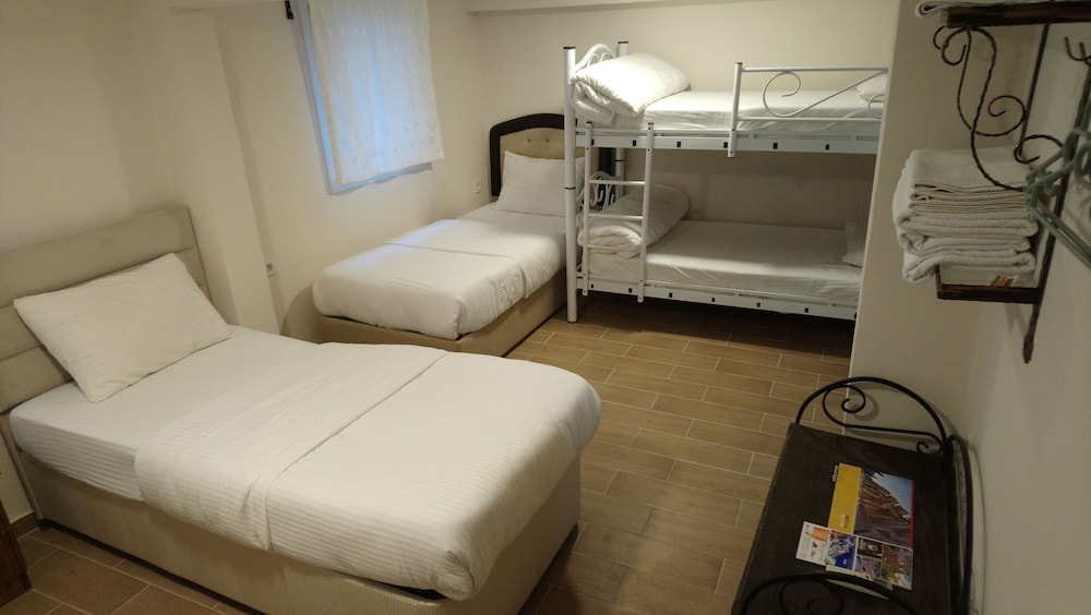 Ena Serenity Boutique Hotel 18/73
