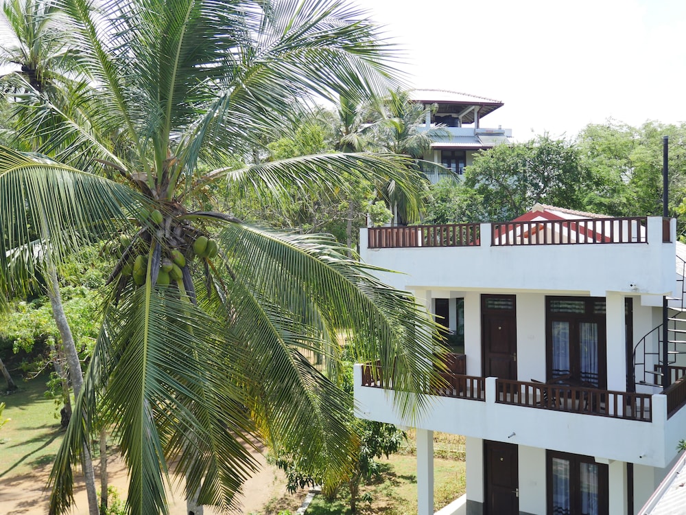 Hideaway Lodge 26/32