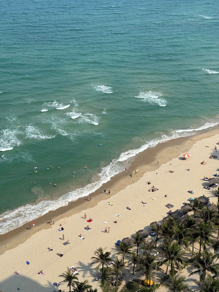 Haian Beach Hotel And Spa 64/71