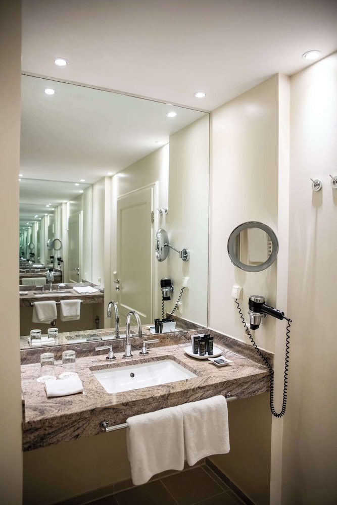 Schlosshotel Munchhausen 47/50