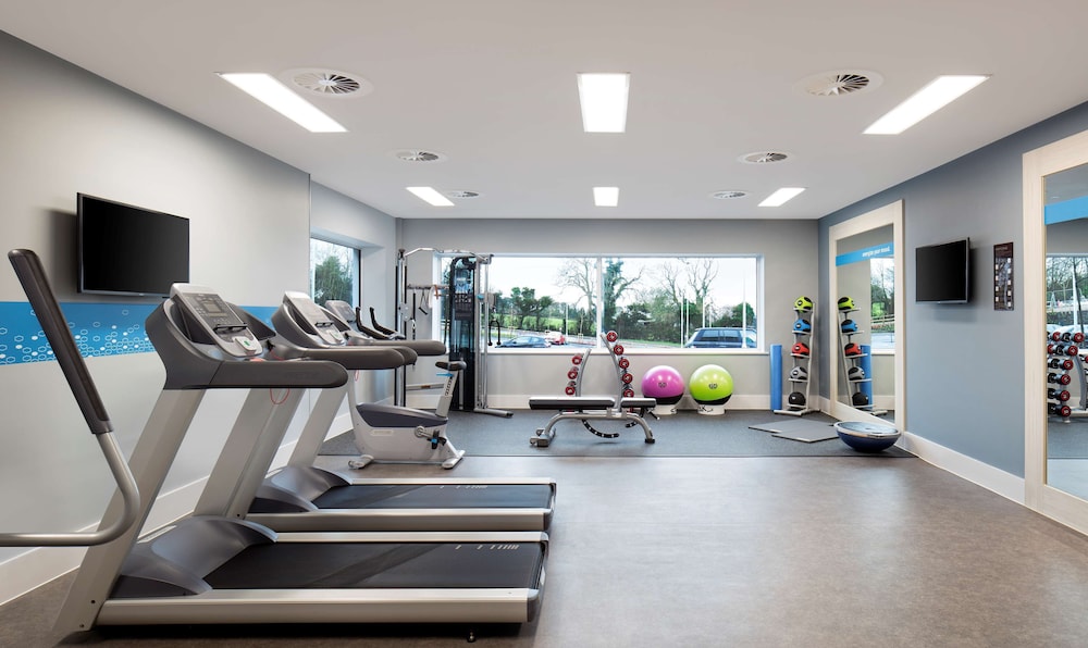Hampton By Hilton Bristol Airport 26/46
