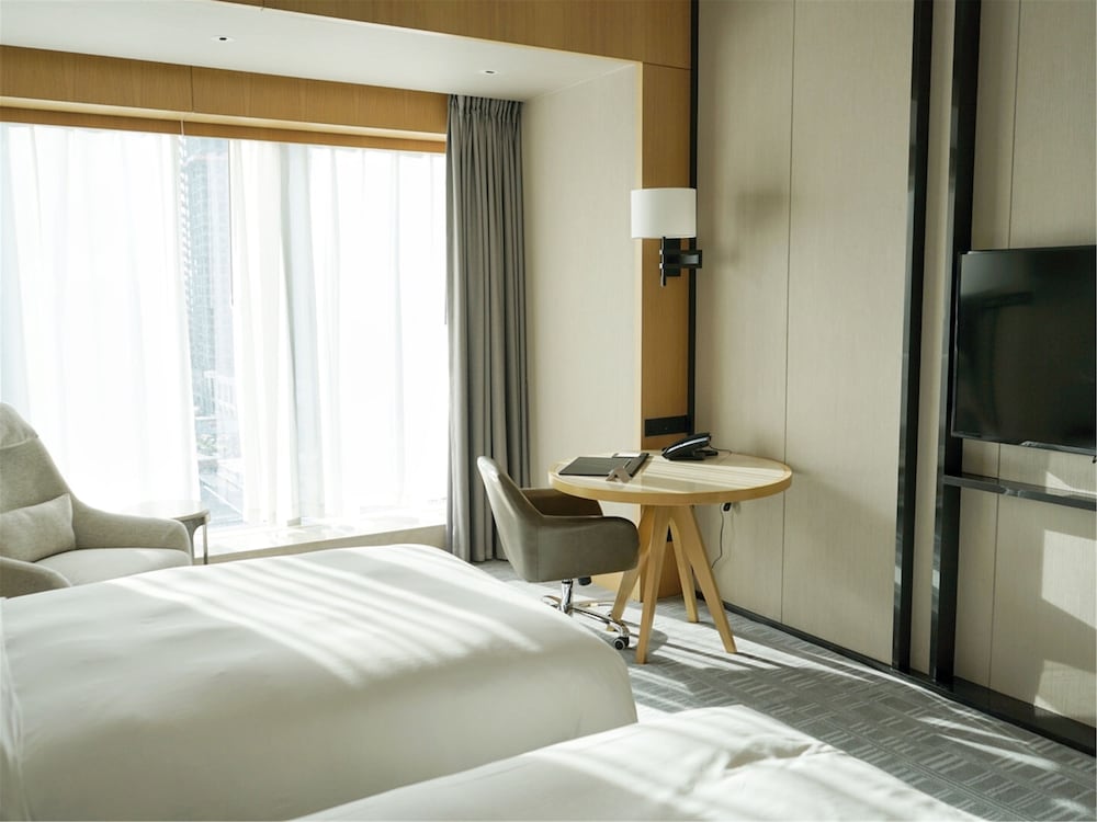 Radisson Hangzhou Qianjiang 11/58