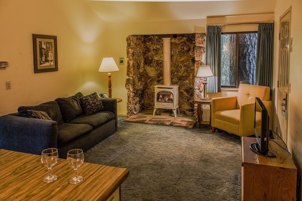 Northern Queen Inn 24/50