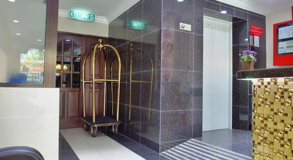 Classic Kinabalu Hotel 17/26
