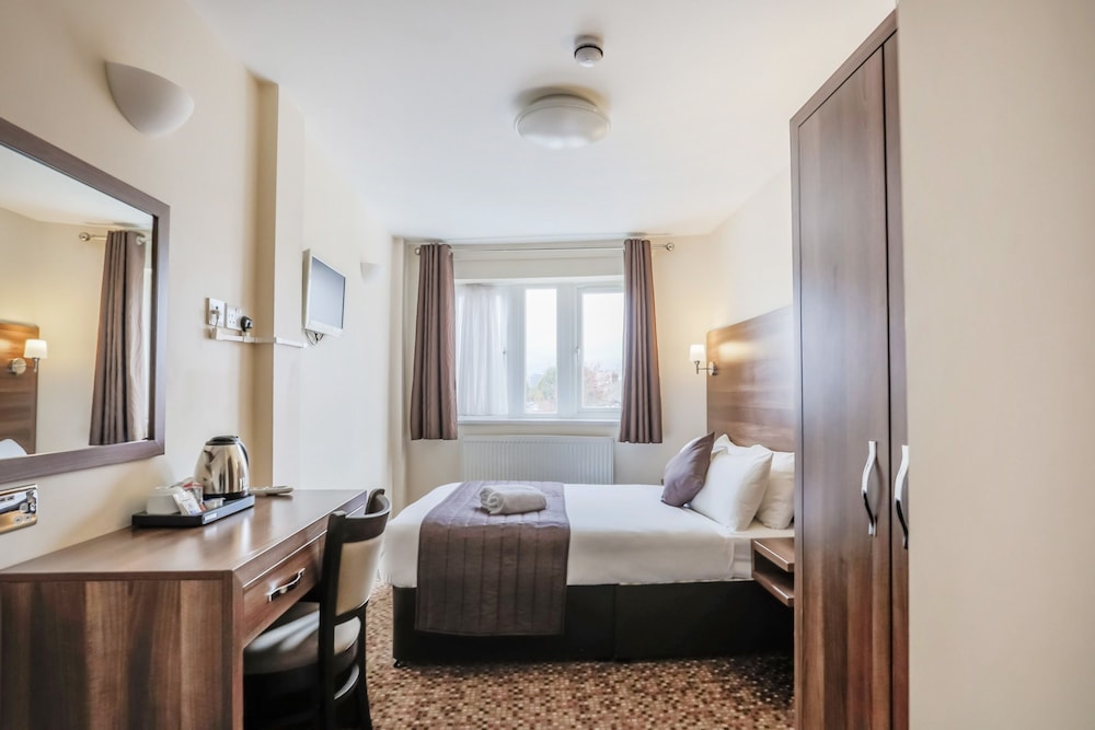 Prince Regent Hotel Excel London 28/48