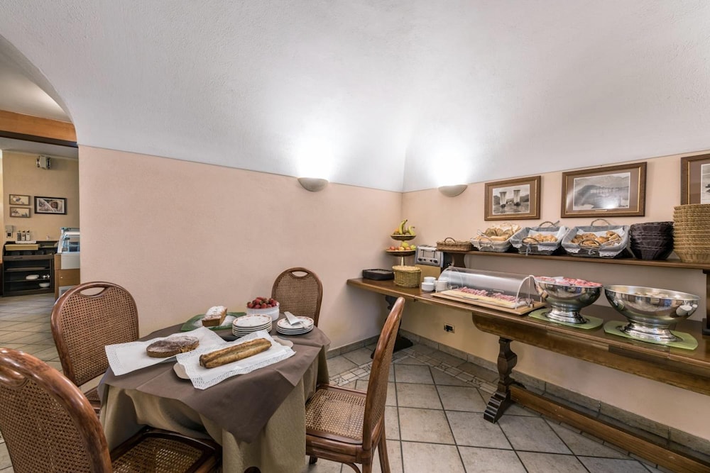 Albergo Villa Edy 34/50
