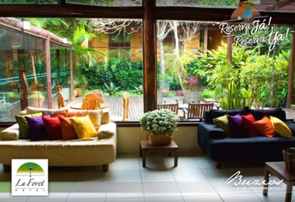Hotel La Foret 56/80