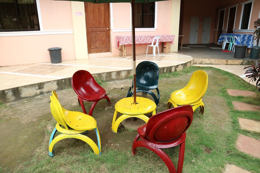 Coco Mango's Place 46/66