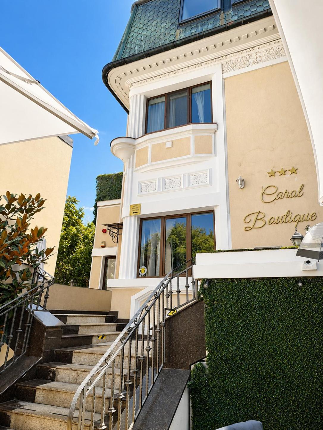 Carol Boutique & SPA ex Vila Cornelia 49/54