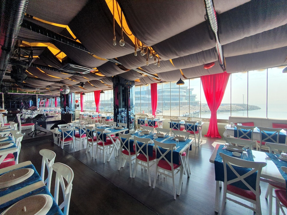RUMA PORT HOTEL 33/43