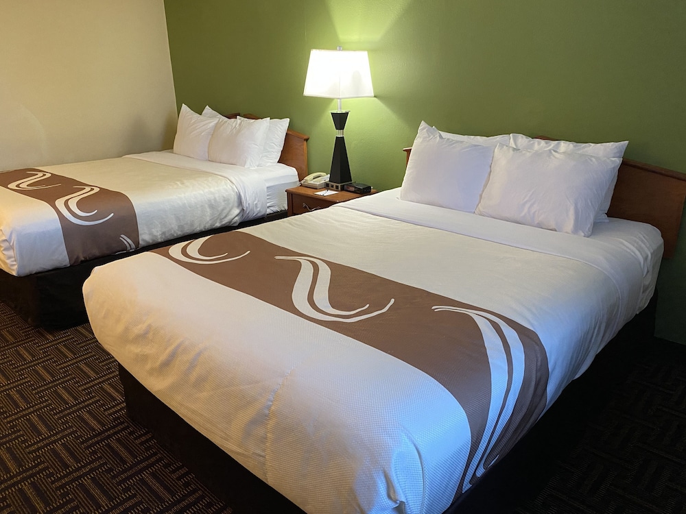 Quality Inn Bolingbrook I-55 9/47