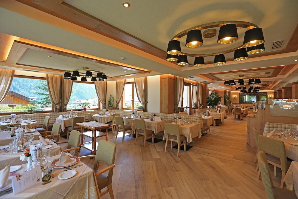 Hotel Cesa Tyrol 58/71