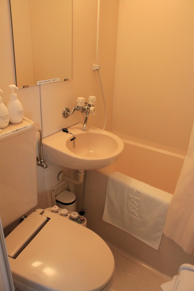 Swanky Hotel Otomo 35/36