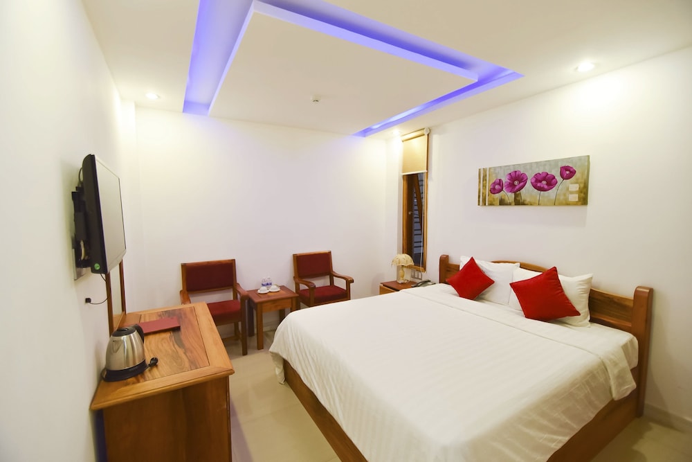 San San Hotel 23/66