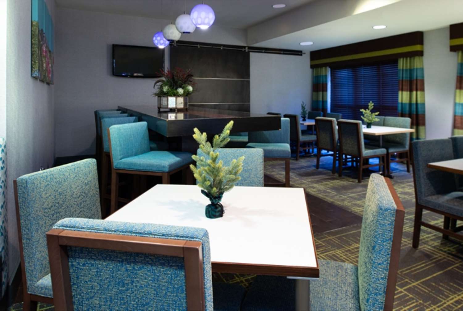 restaurant cafeteria