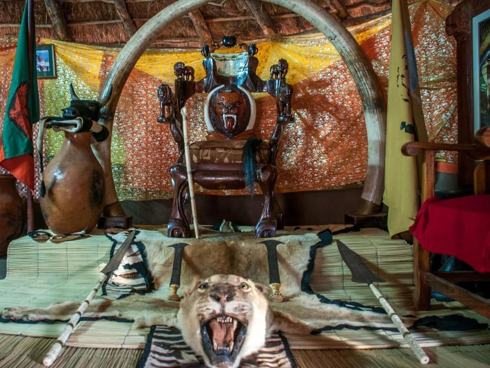 Woodlands Lodge & Tours 23/50