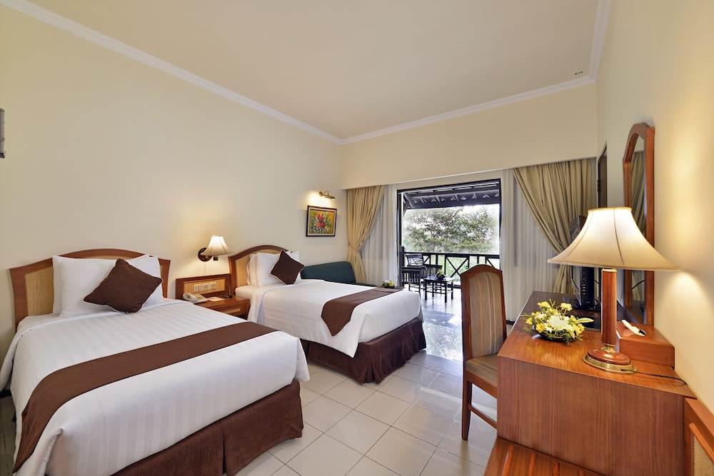 Grand Whiz Hotel Trawas Mojokerto 18/50
