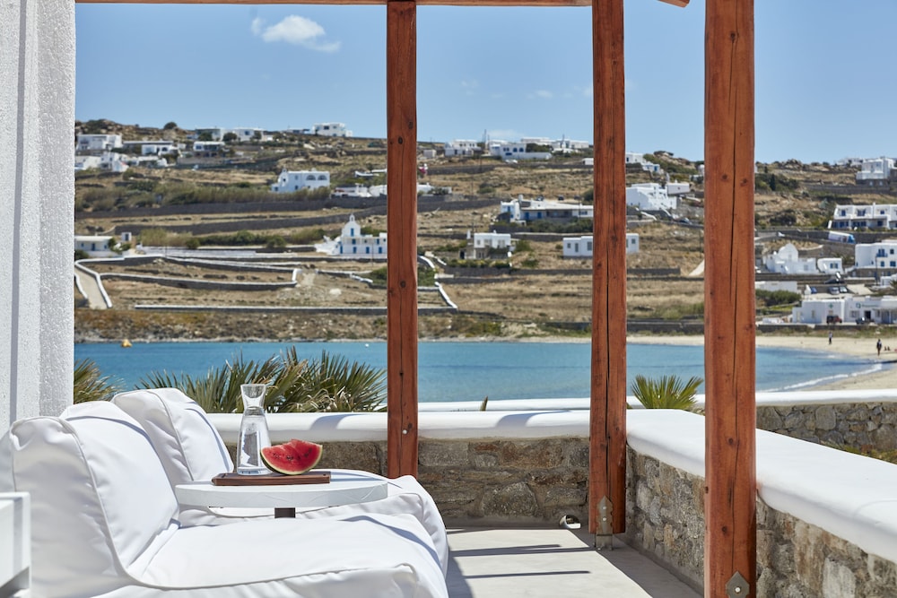 Mykonos Waves Beach House Suites 30/44