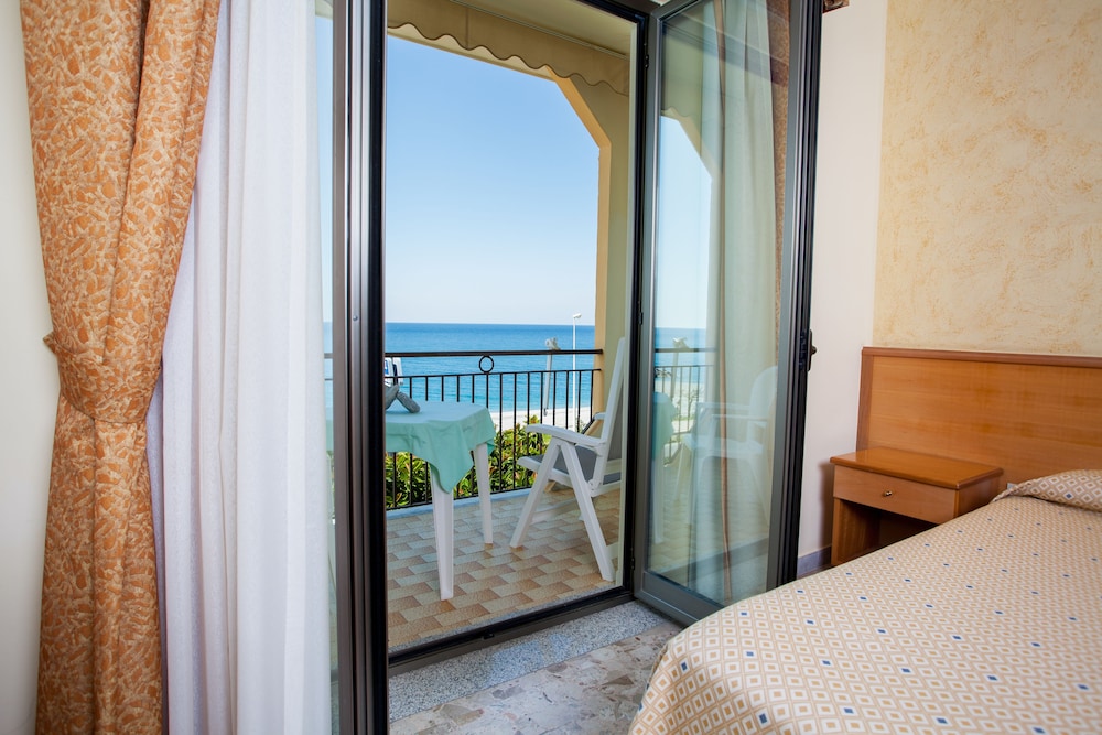 Hotel La Tonnara 12/38
