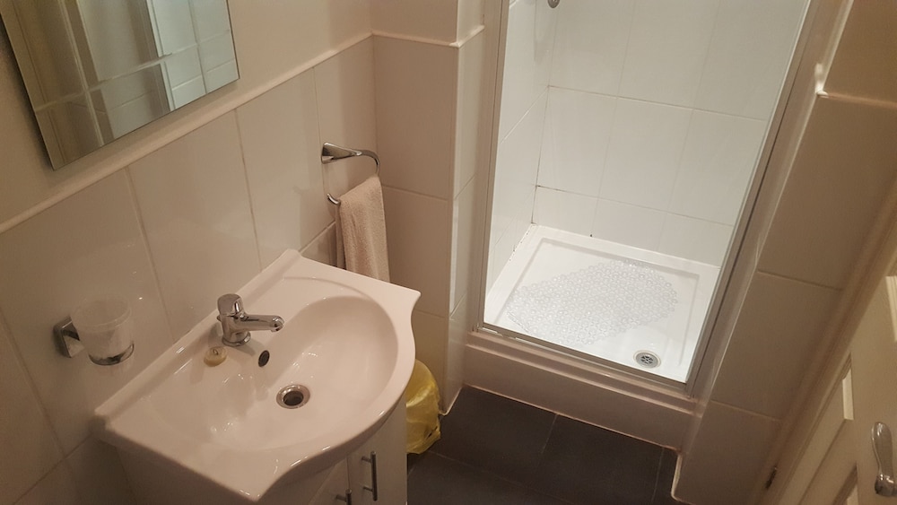 Newholme Hotel 41/43