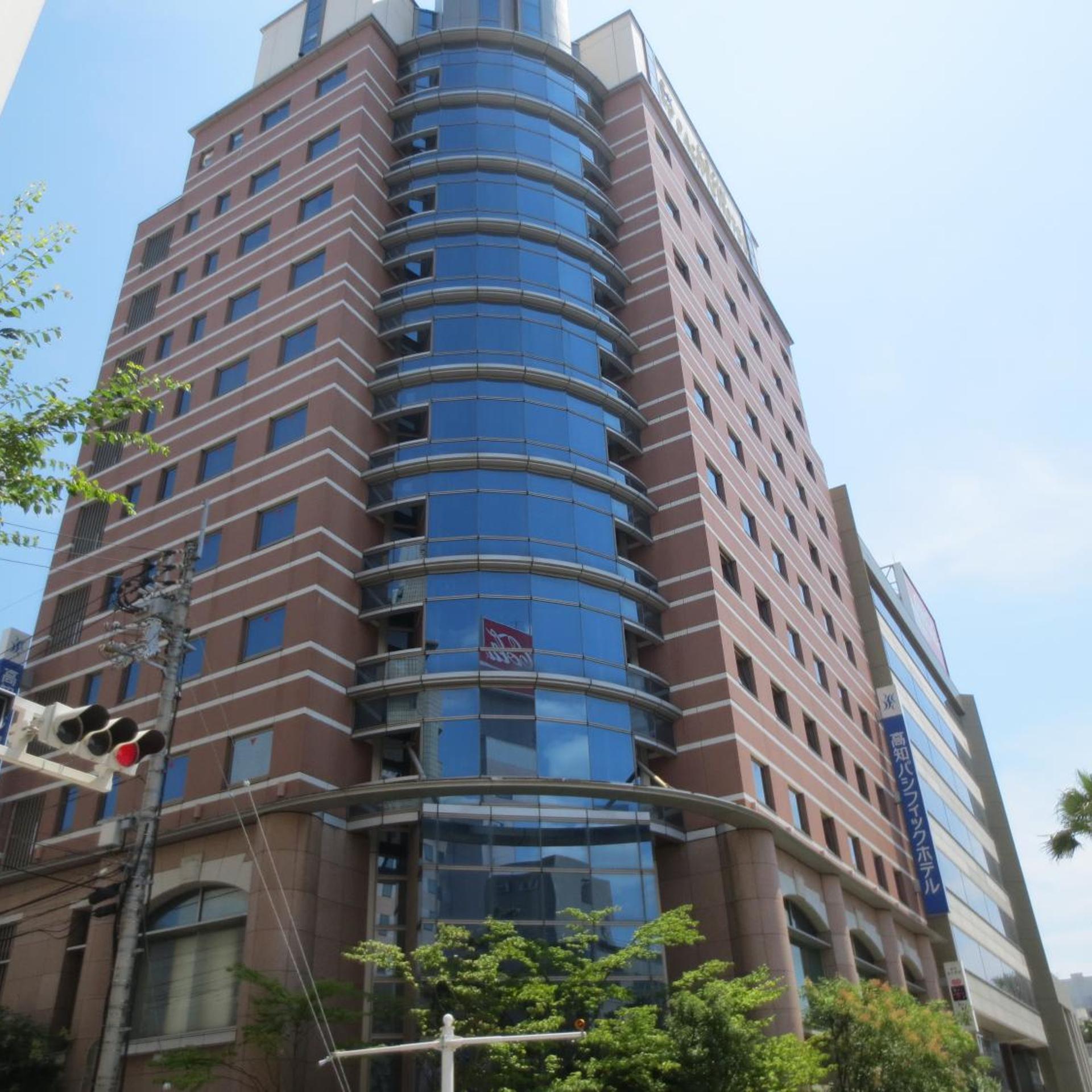 Kochi Pacific Hotel 8/52