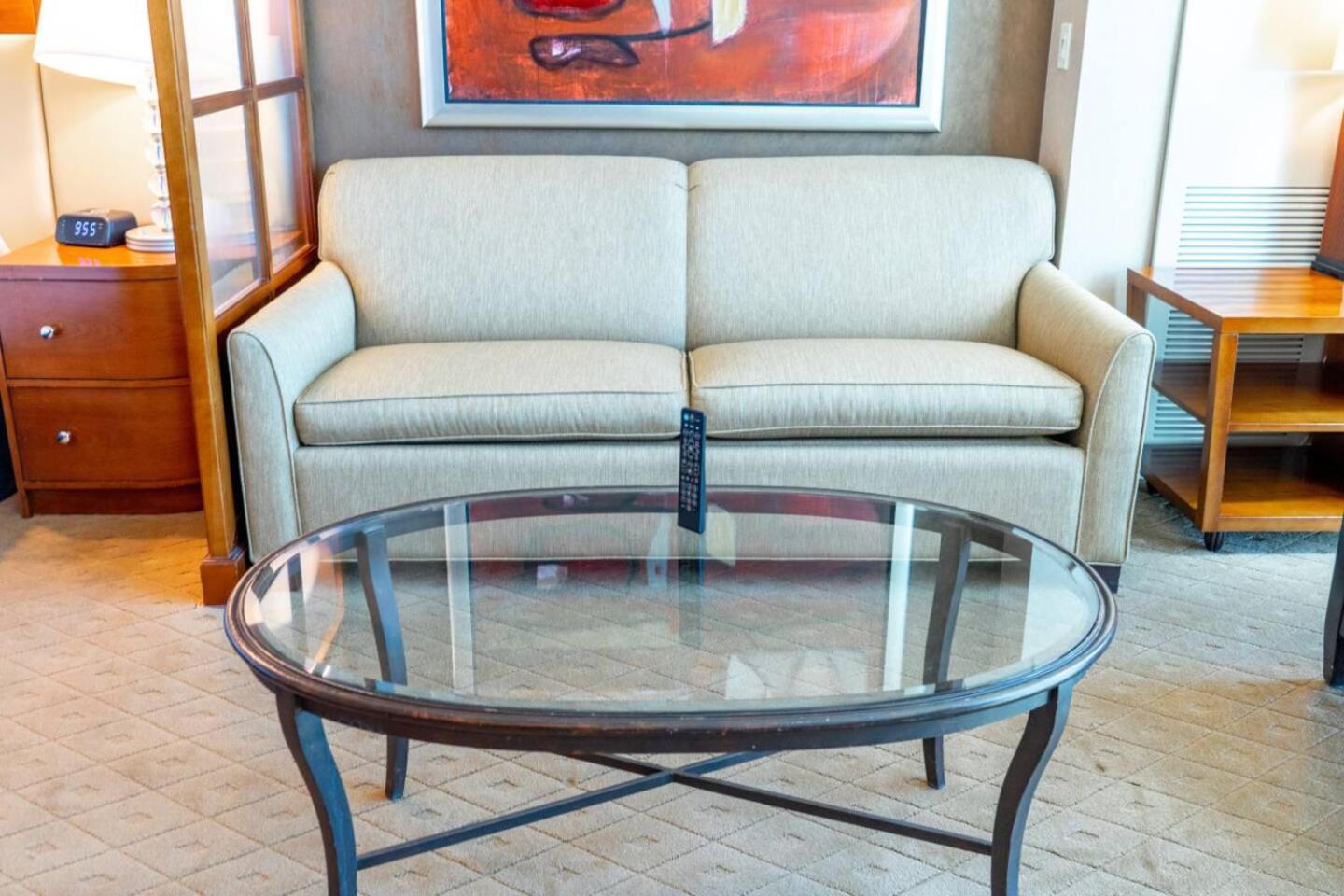 MGM Signature 19-716 Jacuzzi Studio 5/8