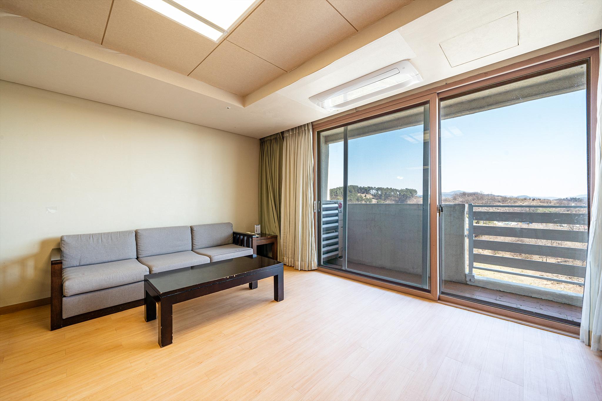 Ondol, Mountain View, 36 Pyeong