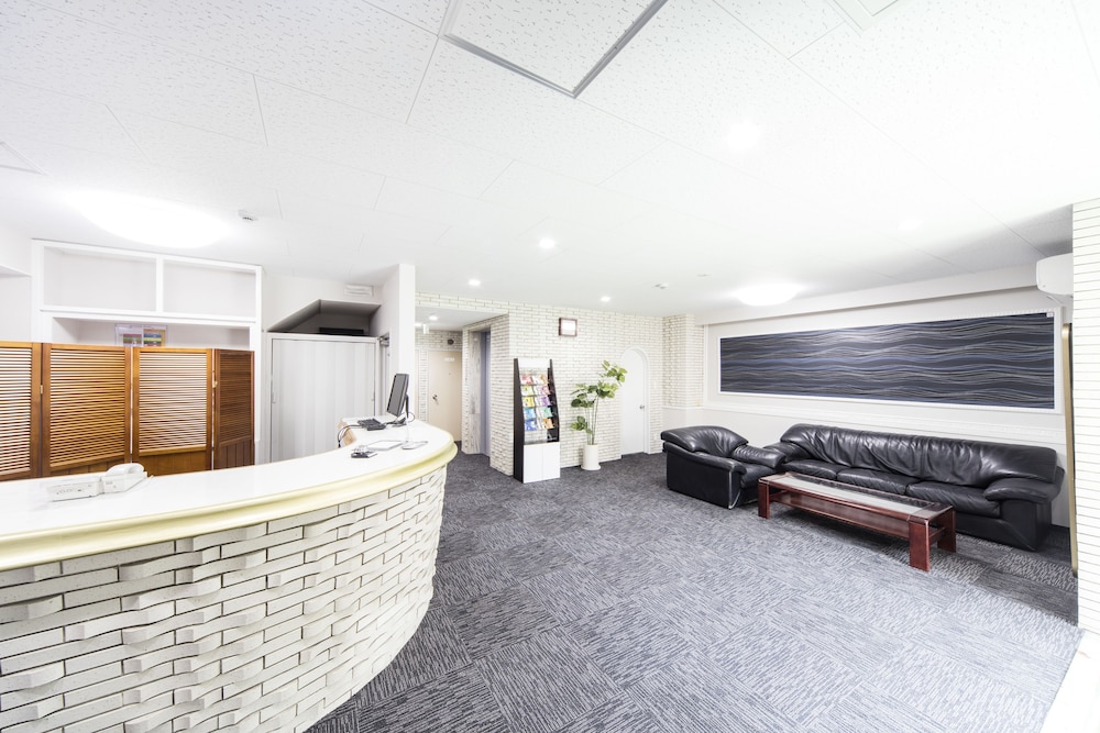 Best Hotel 4/44