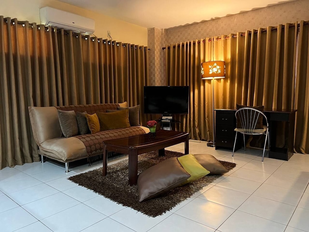 Subic Residencias 48/67