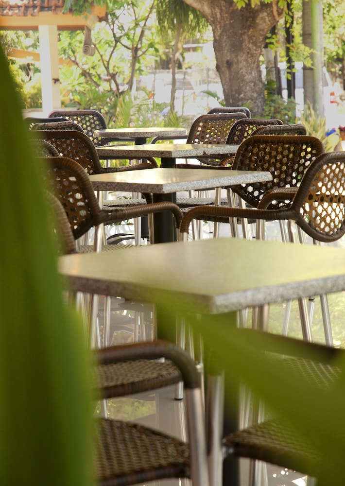 Febris Hotel And Spa 62/70