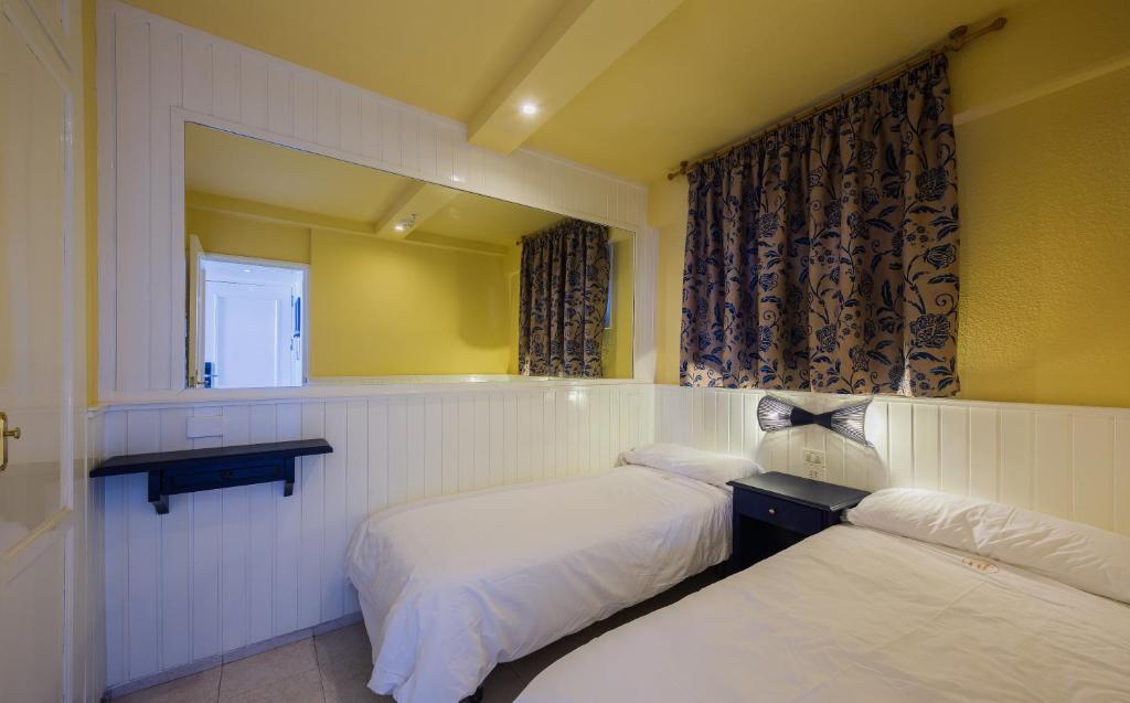 APARTMENT, DOUBLE BED, BALCONY
