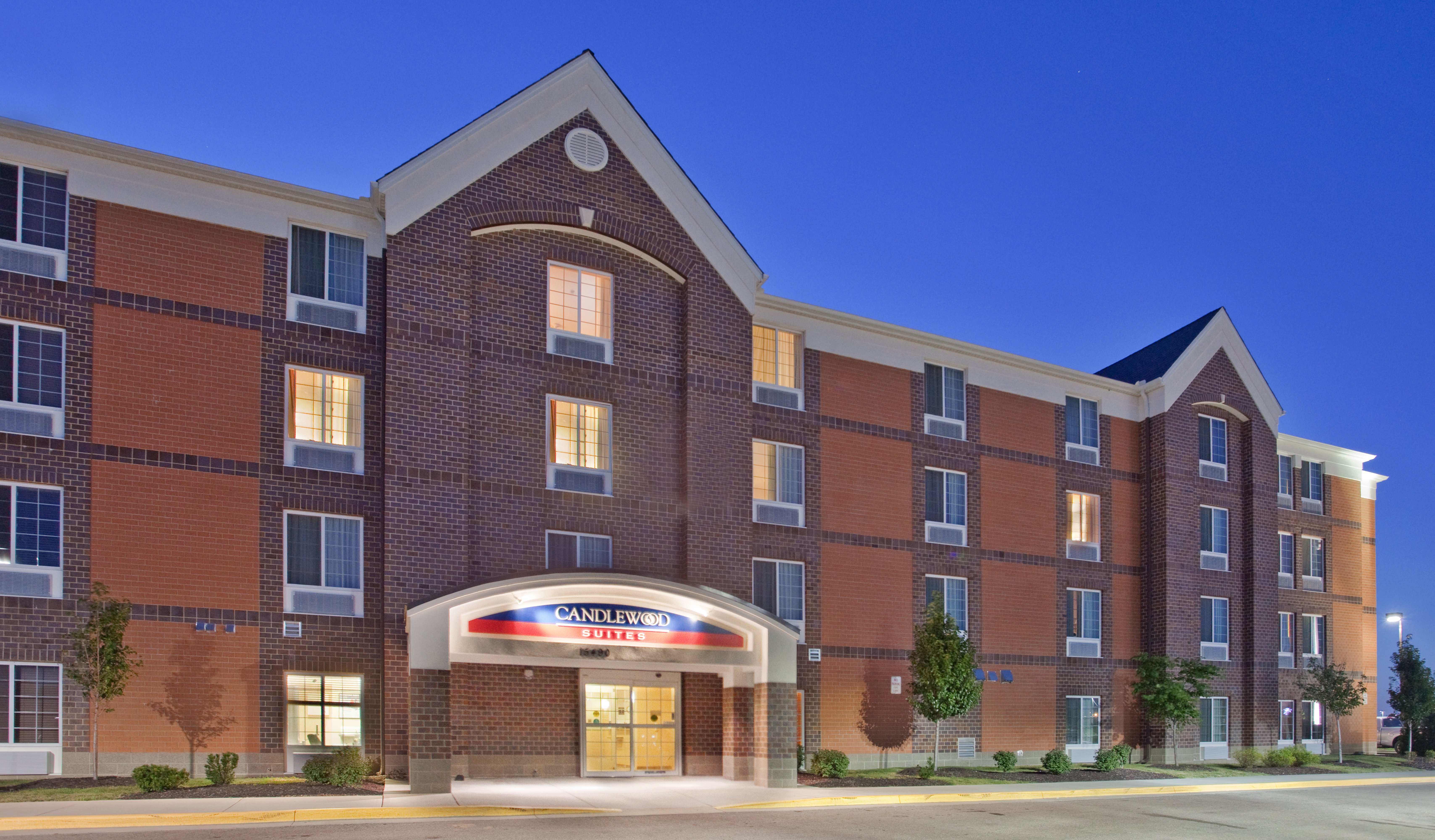 CANDLEWOOD SUITES OLATHE 2/56