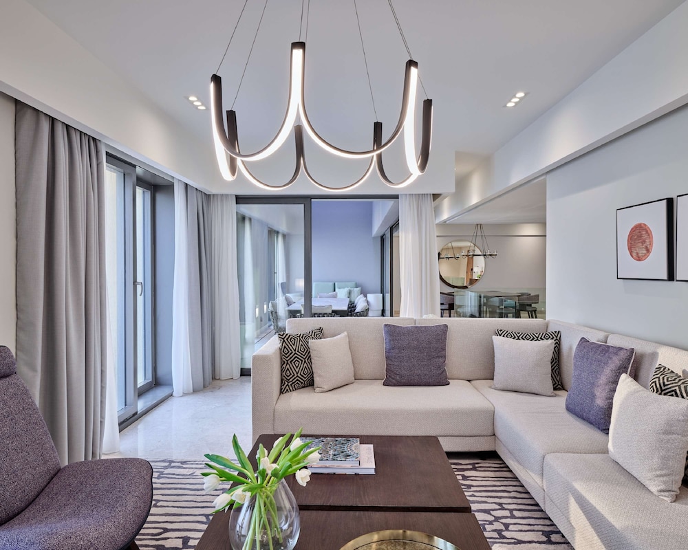 Grand Hyatt Kuwait Residences 27/44