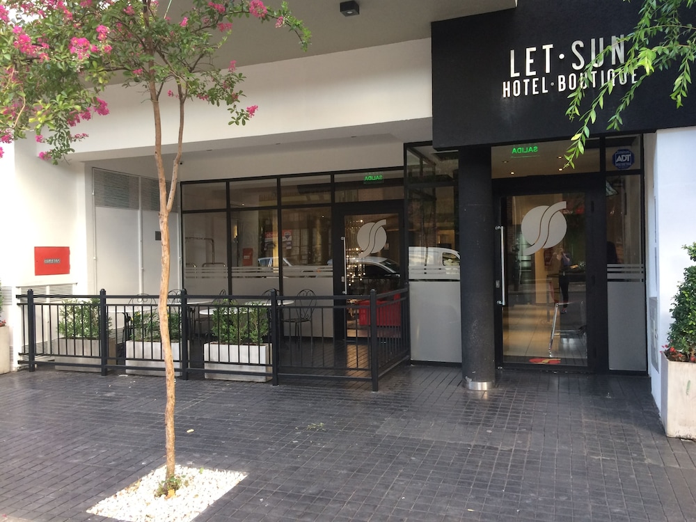Let Sun Hotel Boutique 32/34
