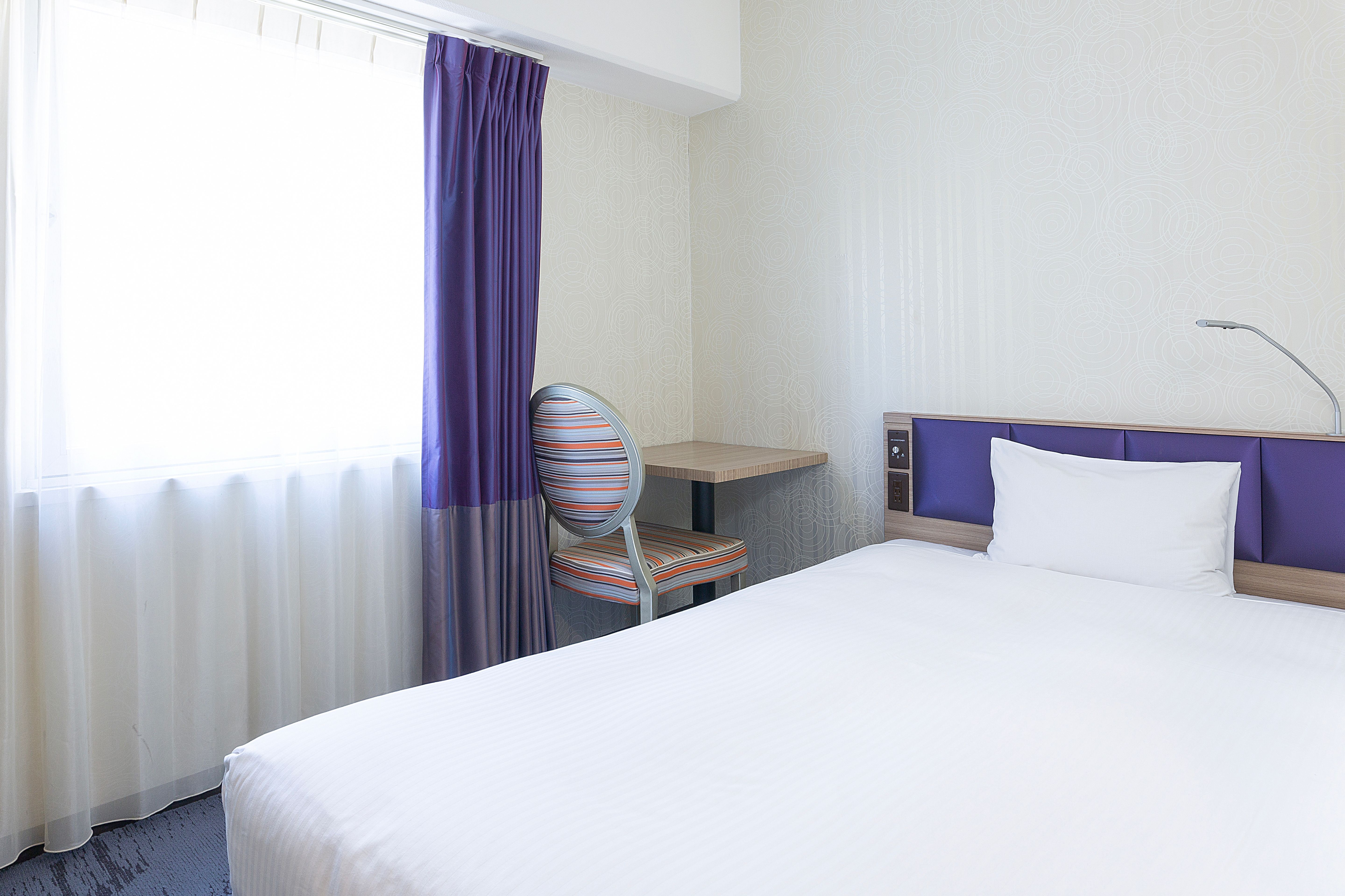 Room, Single
